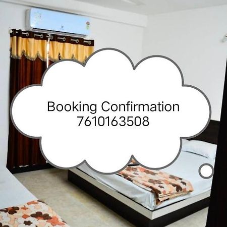 Reva Prabhu Sadan Hotel Ambaji Ngoại thất bức ảnh
